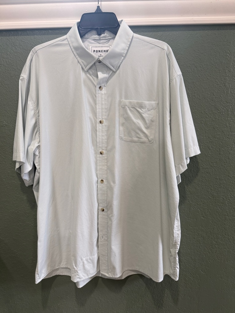 Poncho&Co Light Blue Short Sleeve Button-Down Shirt
